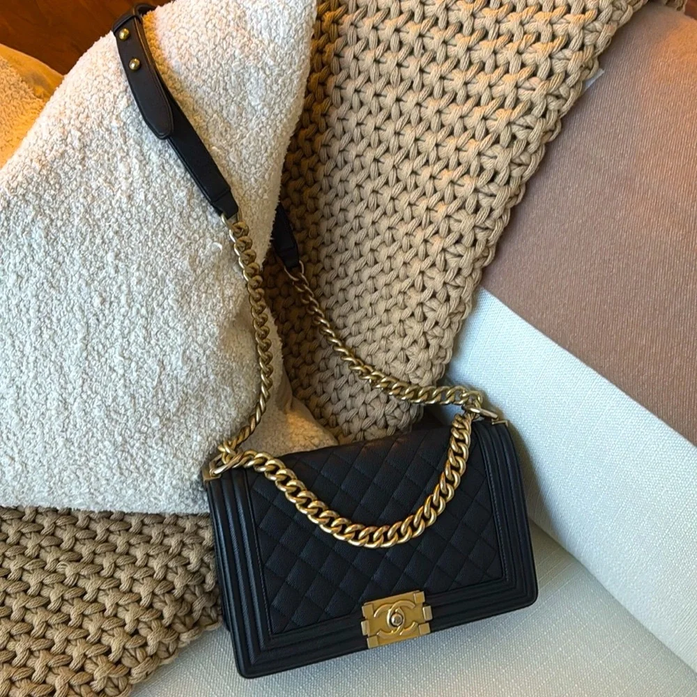 SOLD Chanel Caviar Boy Bag w/ Gold Hardware Flap Handbag - Picture 4 of 16